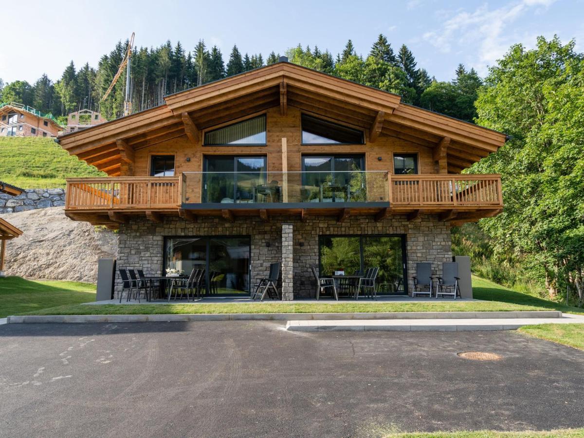 Semi Detached Chalet In M Hlbach With Sauna Muhlbach Am Hochkonig Bagian luar foto